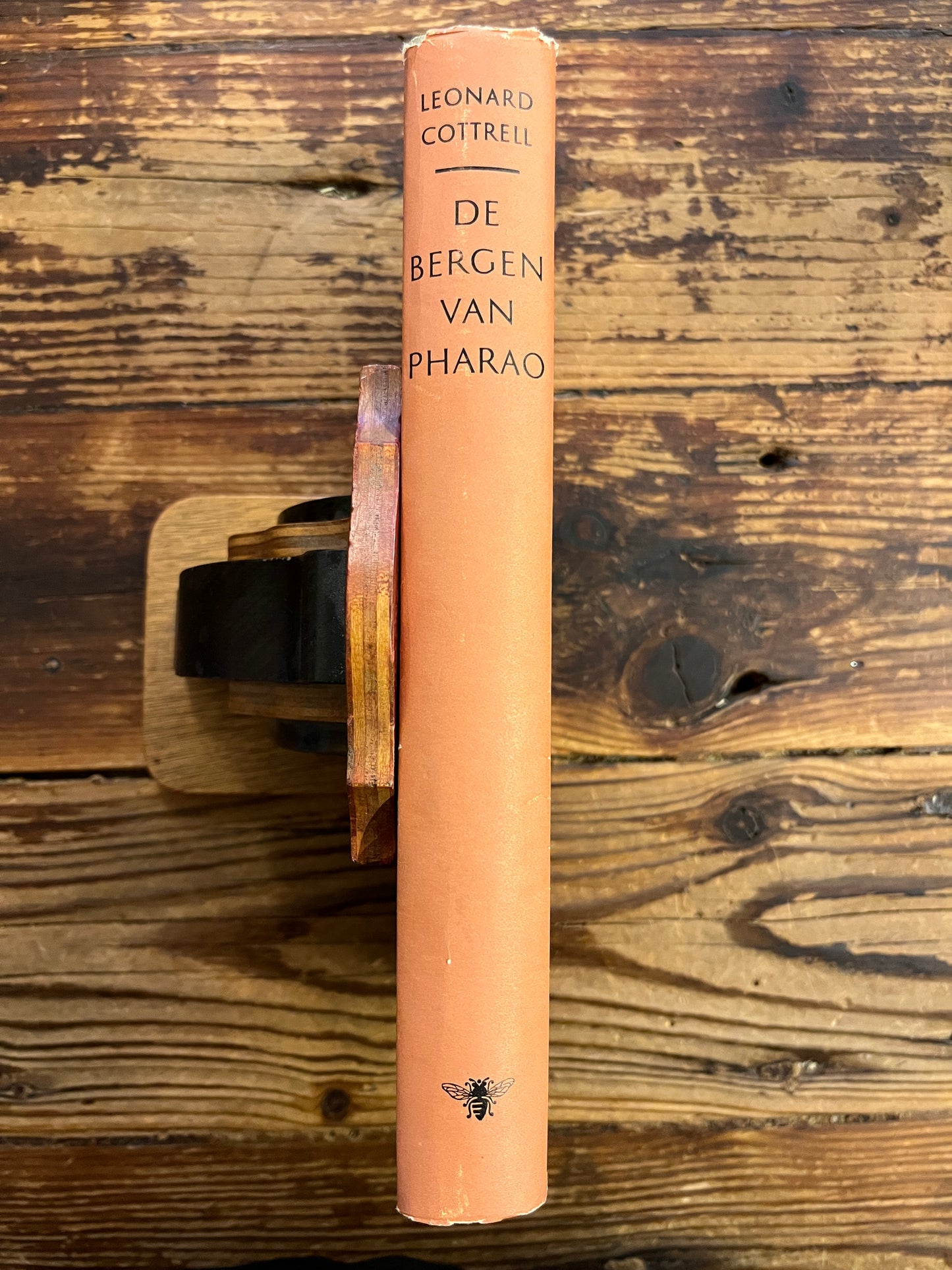 De bergen van de pharao, Leonard Cottrell