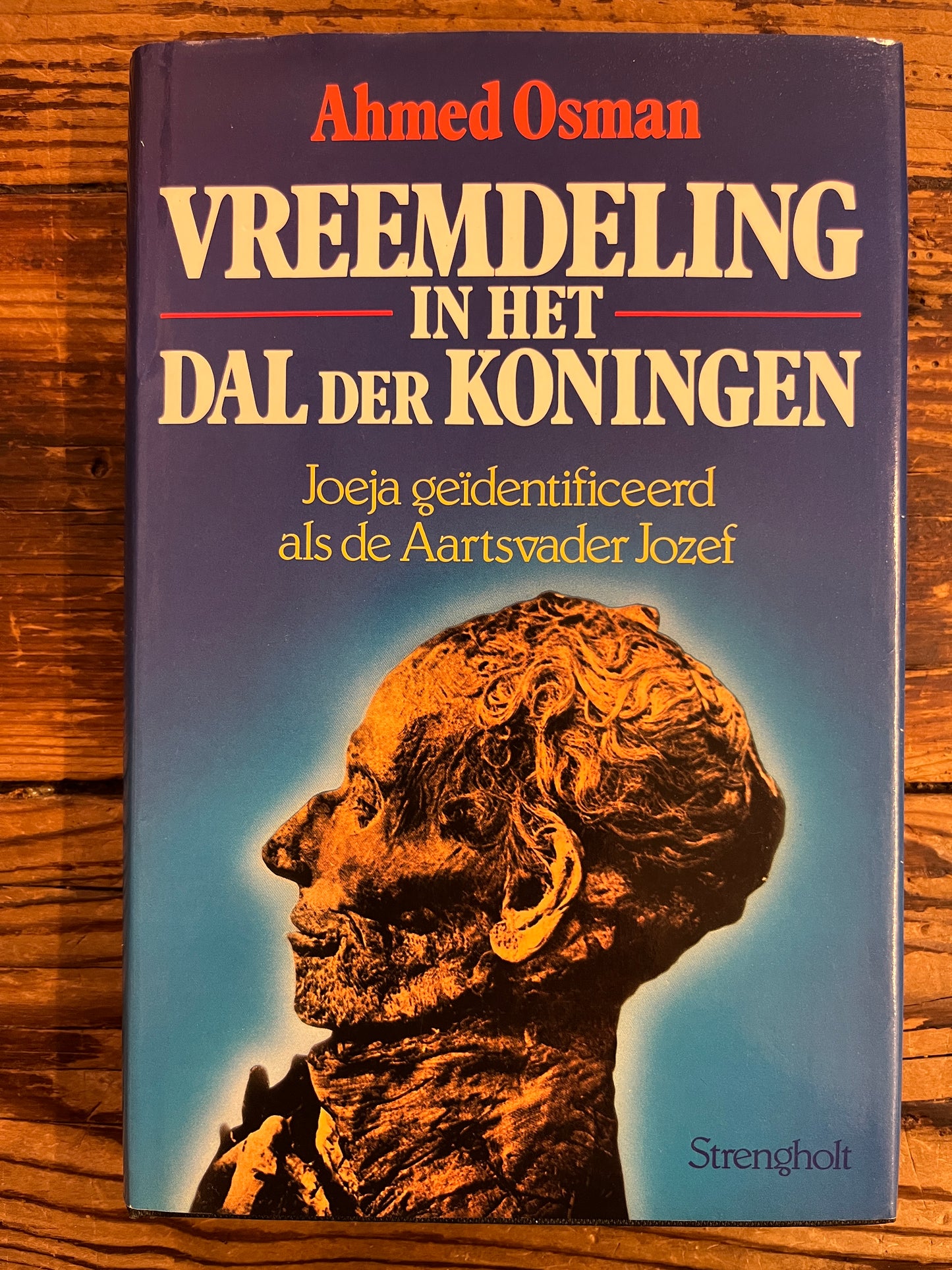 Vreemdeling in het Dal der Koningen, Ahmed Osman