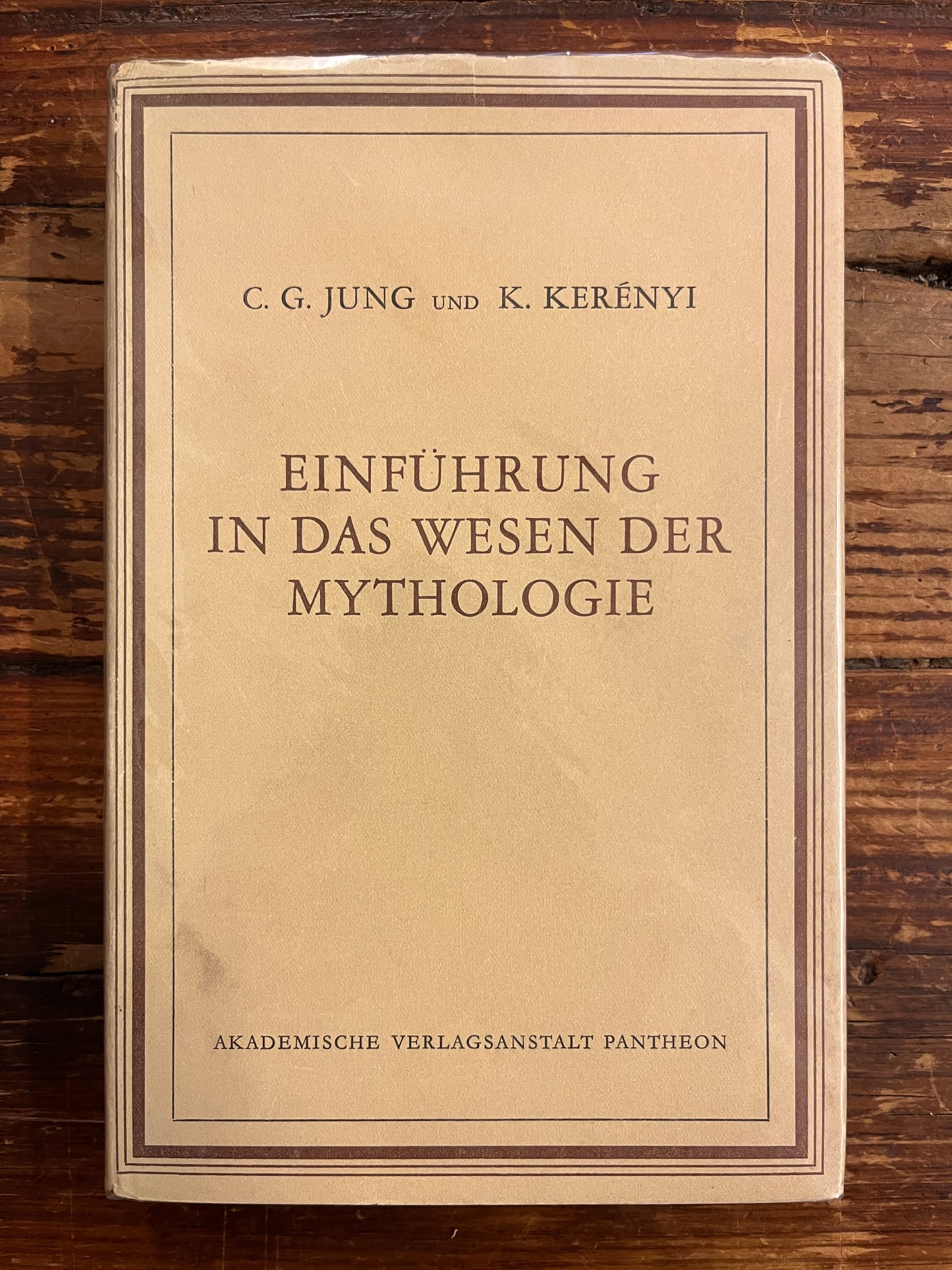 Einfuhrung in das wesen der Mythologie, C.G. Jung und K. Kerenyi