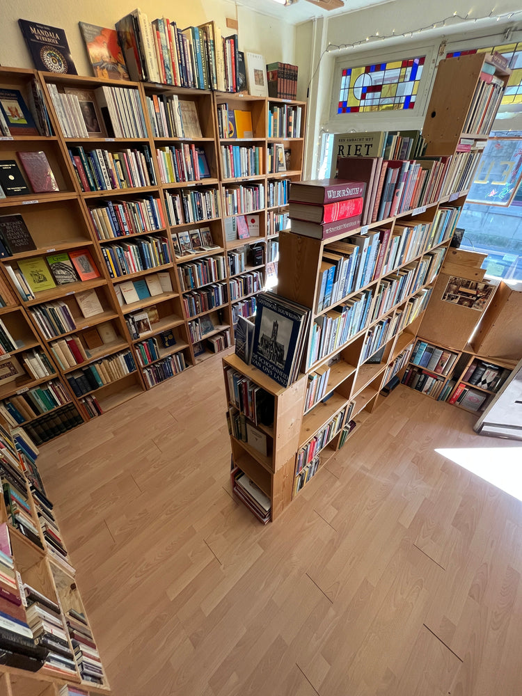 Photo of a secondhand bookshop called Eureka Editions in Utrecht 