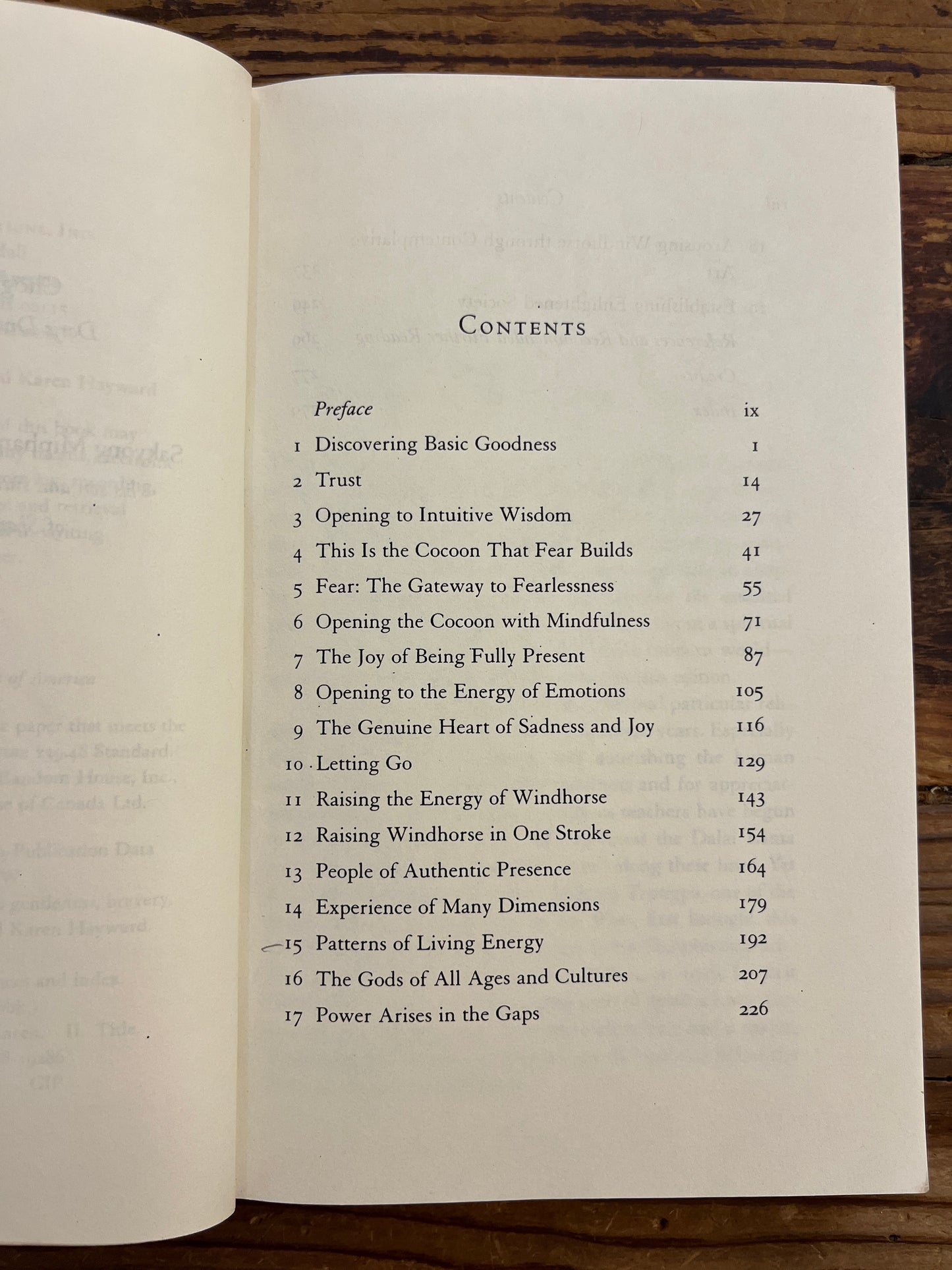 Sacred world, the Shambhala way to gentleness, bravery, and power, Jeremy & Karen Hayward