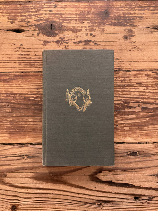 Voorkant van boek met de titel 'Iwan Osokin' door P.D. Ouspensky op een houten achtergrond 