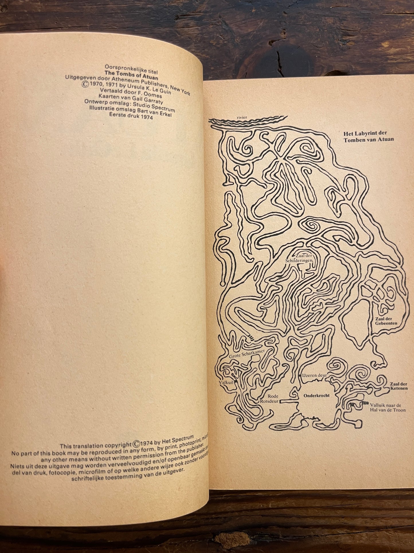 De Tomben van Atuan, Ursula K. Le Guin