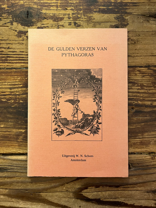 foto van de cover van het boek "de gulden versen van pythagoras"op outen achtergrond
