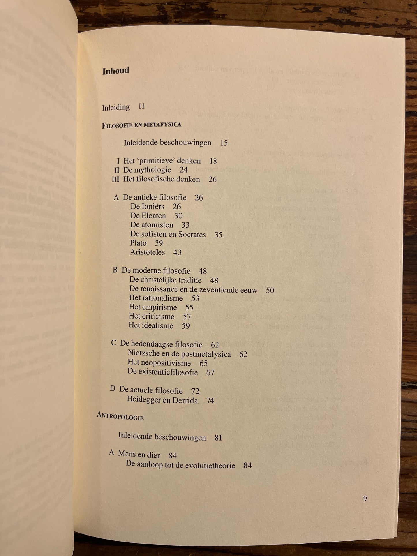 Open boek met titel 'het verhaal van de filosofie' door Ann van Sevenant 