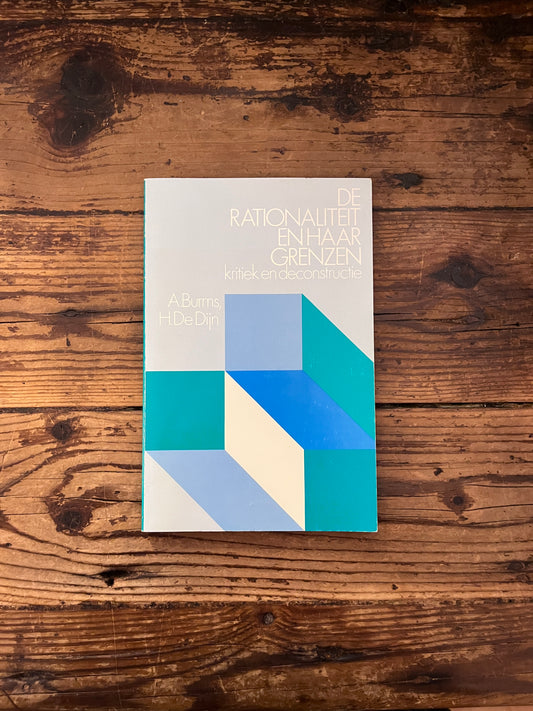 foto van de omslag van het boek " de rationaliteit en haar grenzen" op houten achtergrond